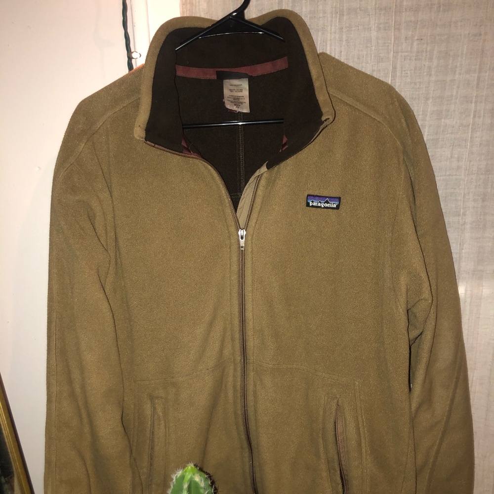 Patagonia green half zip